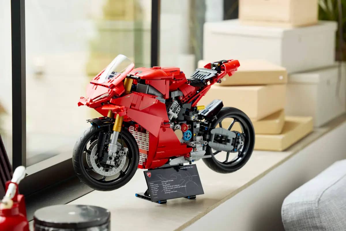 LEGO® 42202 Ducati Panigale V4 S Motorcycle - Technic
