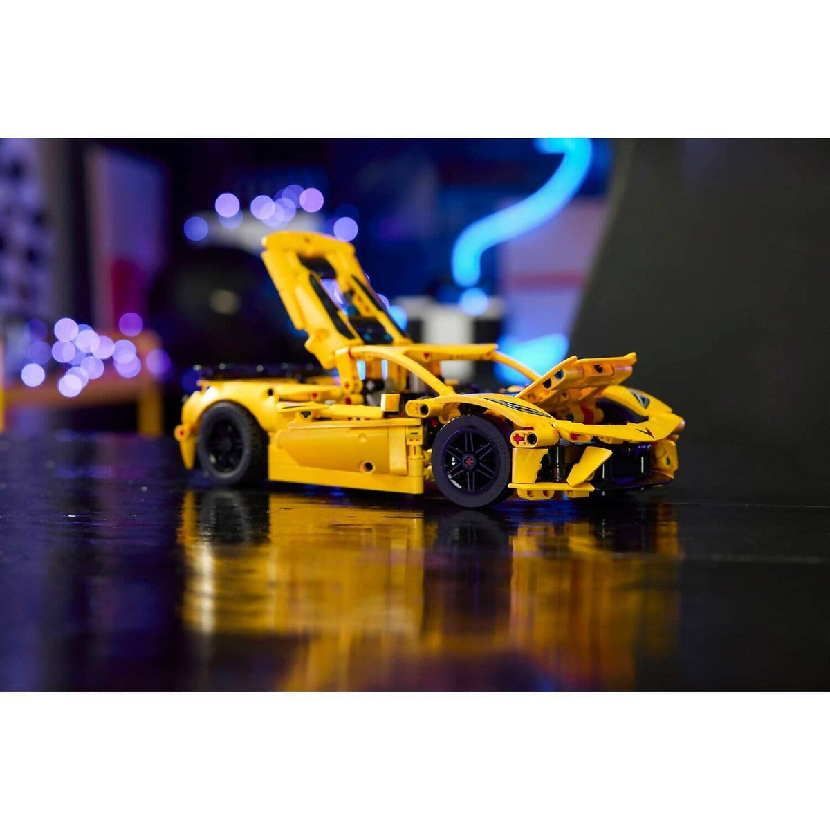 LEGO® 42205 Chevrolet Corvette Stingray - Technic