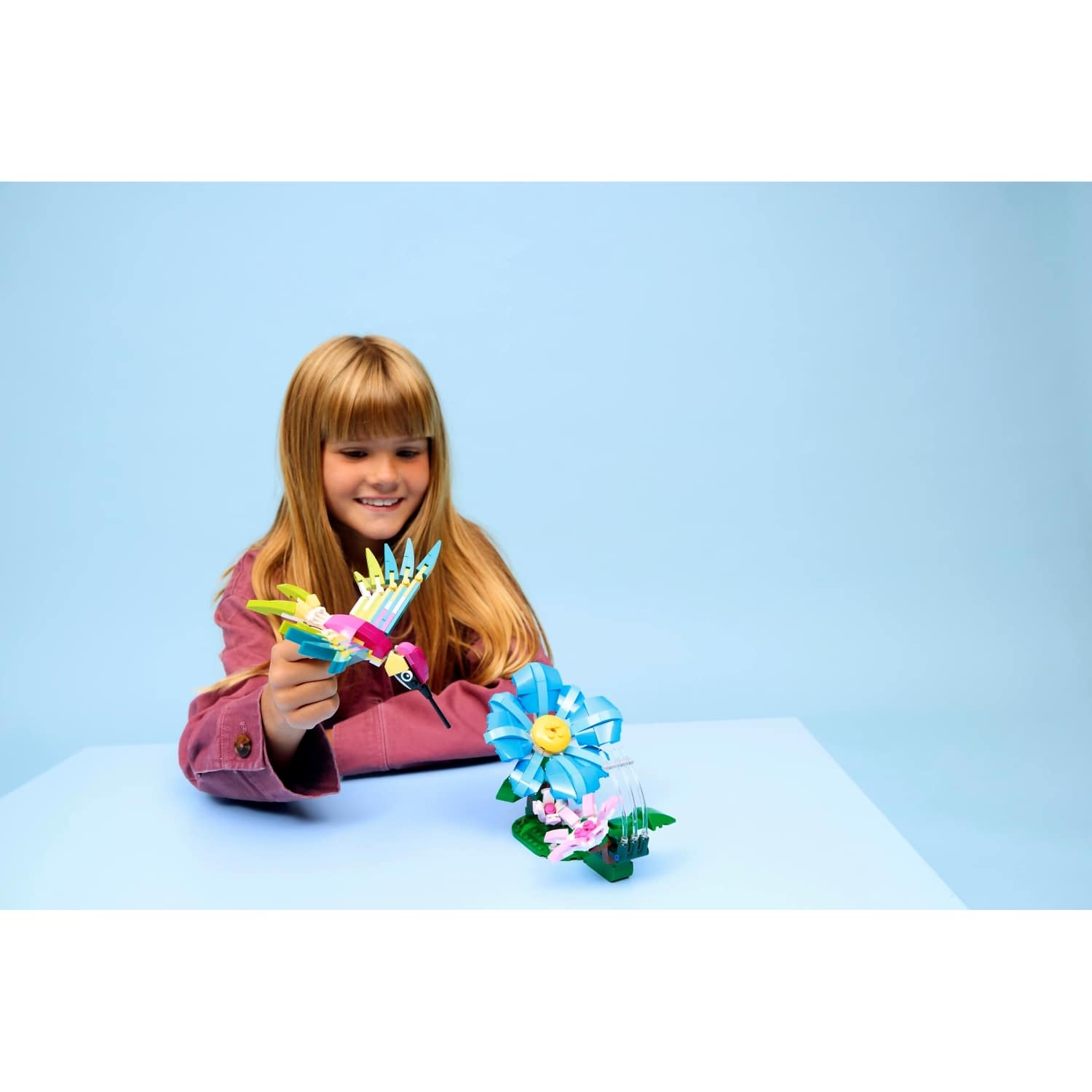 LEGO® 31384 Wild Animals: Colorful Hummingbird - Creator 3-in-1