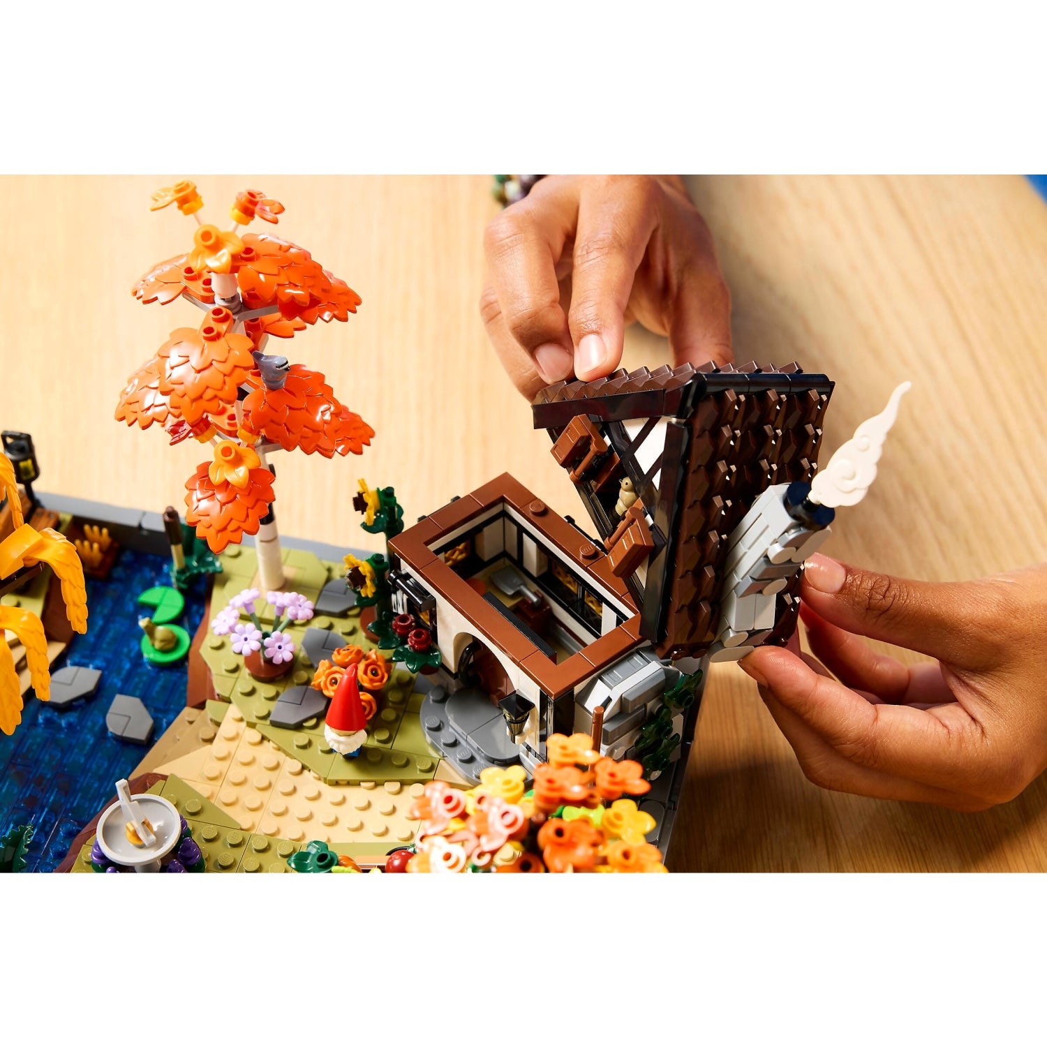 LEGO® 11372 Autumn Cottage Garden - Icons