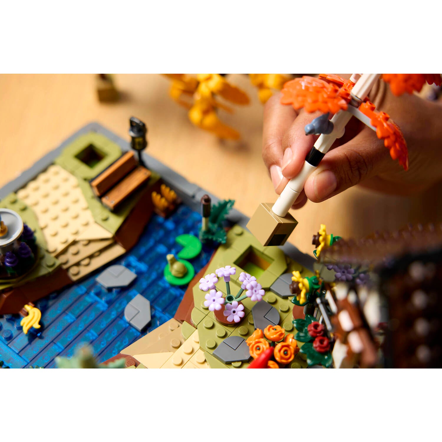 LEGO® 11372 Autumn Cottage Garden - Icons