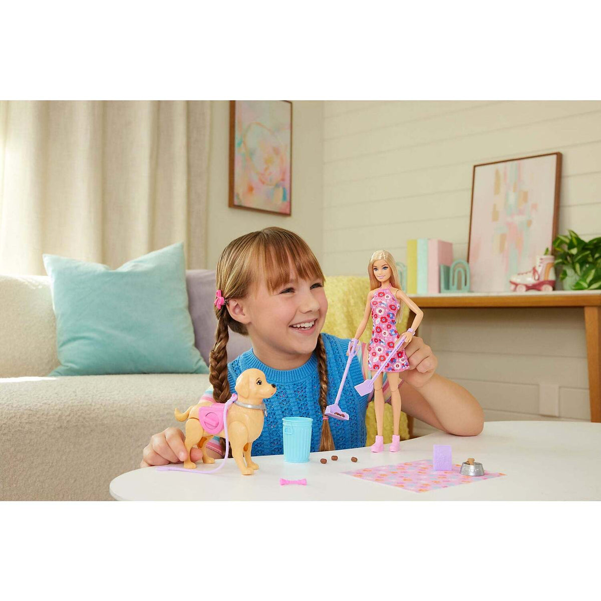 Barbie - Family & Friends Barbie Malibu Walk & Potty Puppy Doll - Mattel