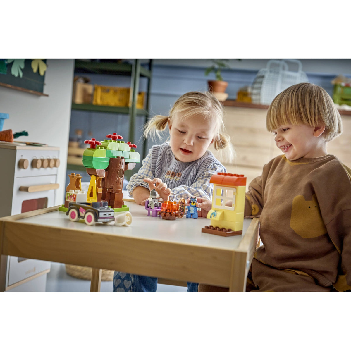 LEGO® 10469 Pizza Girls with Muffin and Bluey -  DUPLO®