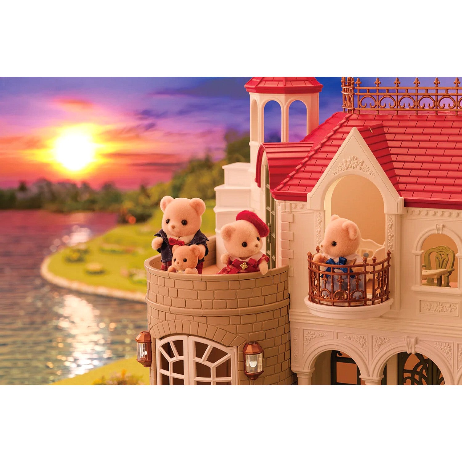 Sylvanian Families - Red Roof Riverside Manor Playset