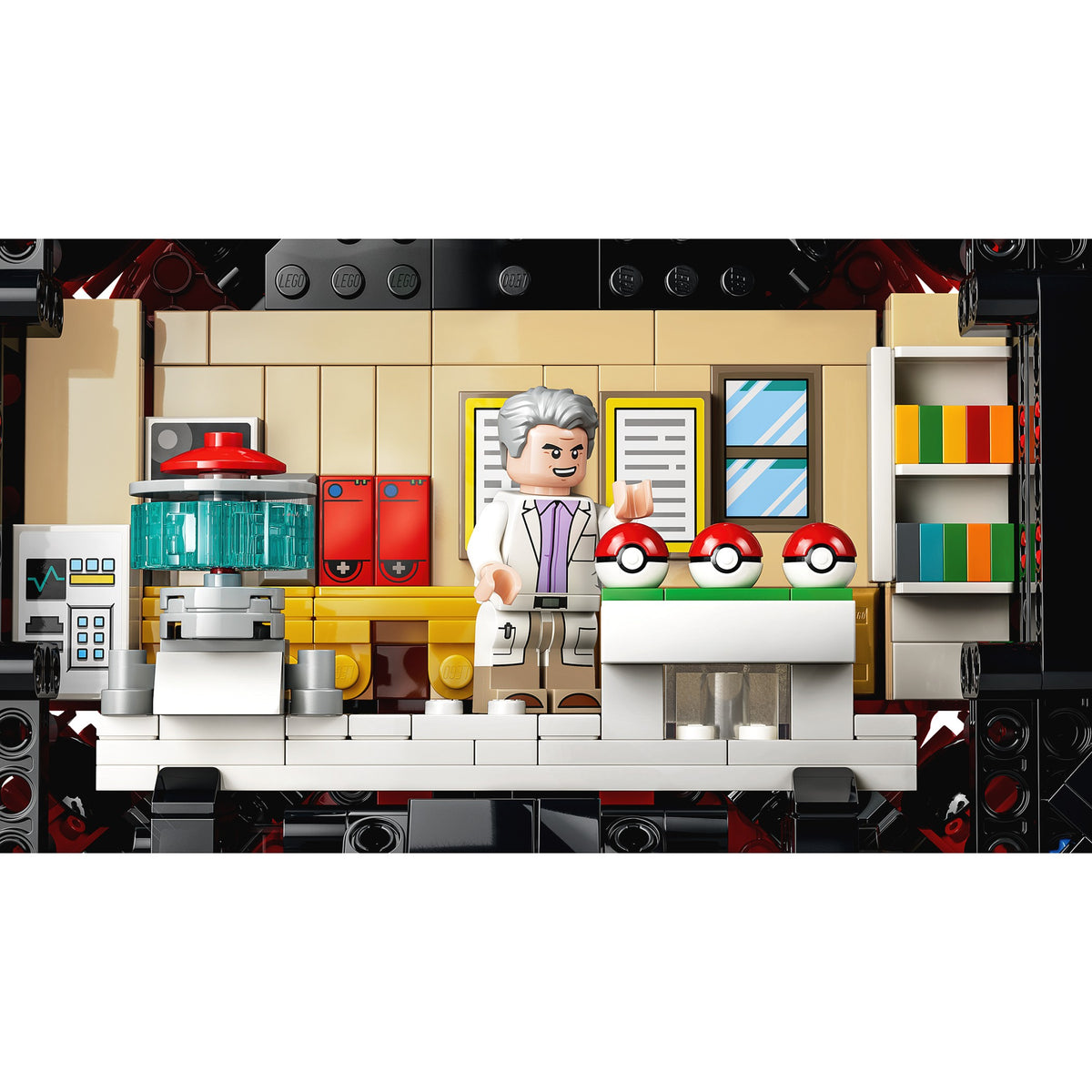 LEGO® 72154 Iconic Trainer Moments Poke Ball - Pokémon™