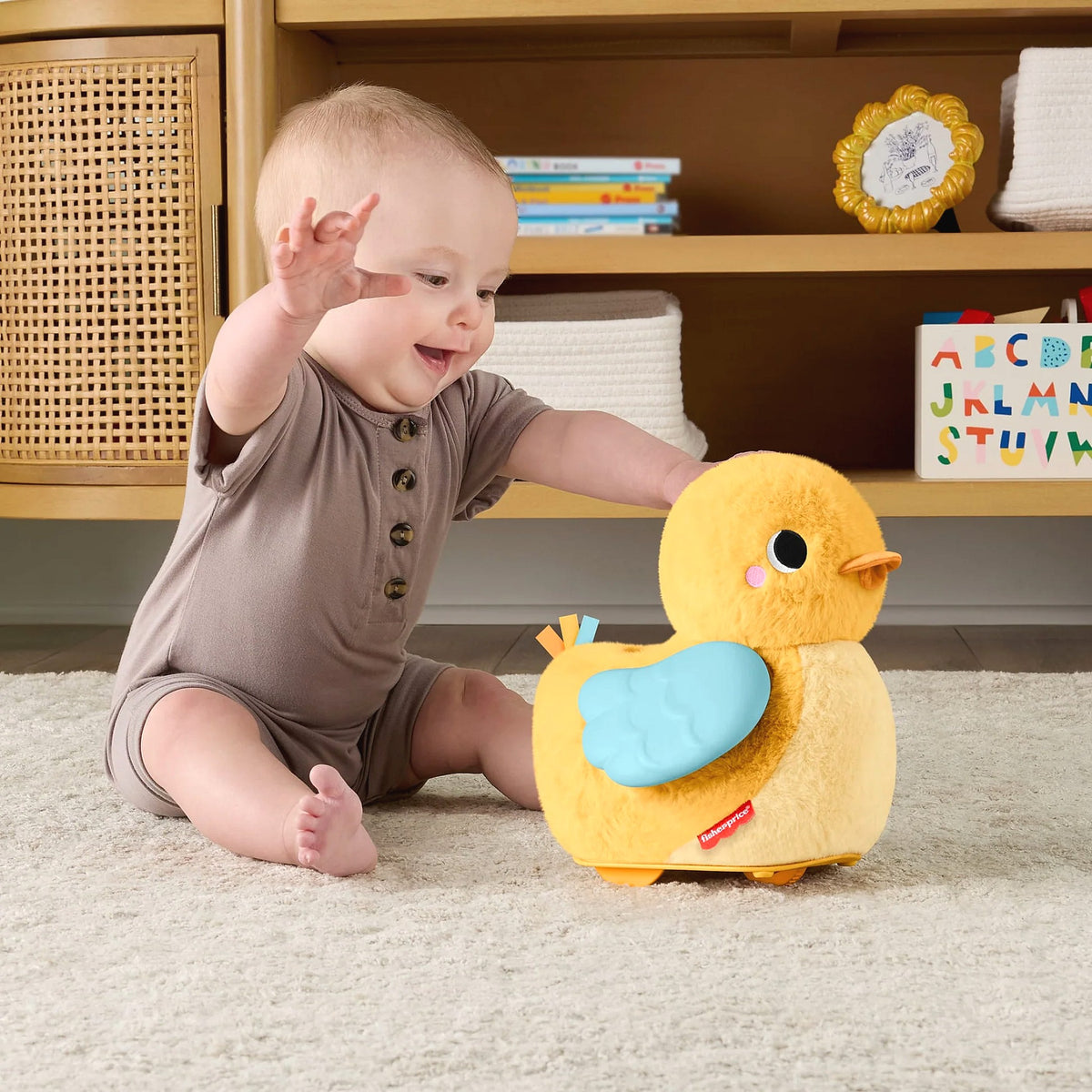 Fisher-Price - 4-In-1 Cuddle & Crawl Duck Baby Musical Tummy Time Plush Toy - Mattel