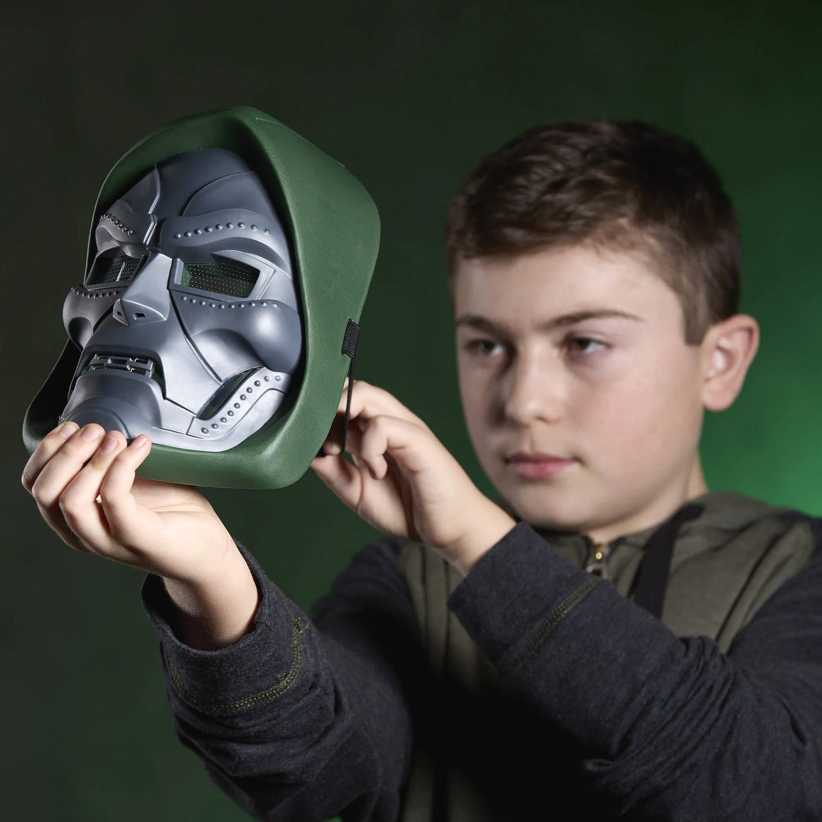 Marvel - Marvel Studios Avengers Doomsday Power Surge FX Mask Doctor Doom - Hasbro