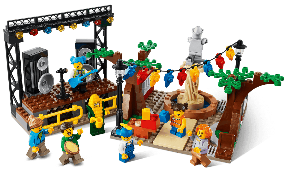 LEGO® 60271 Main Square - City