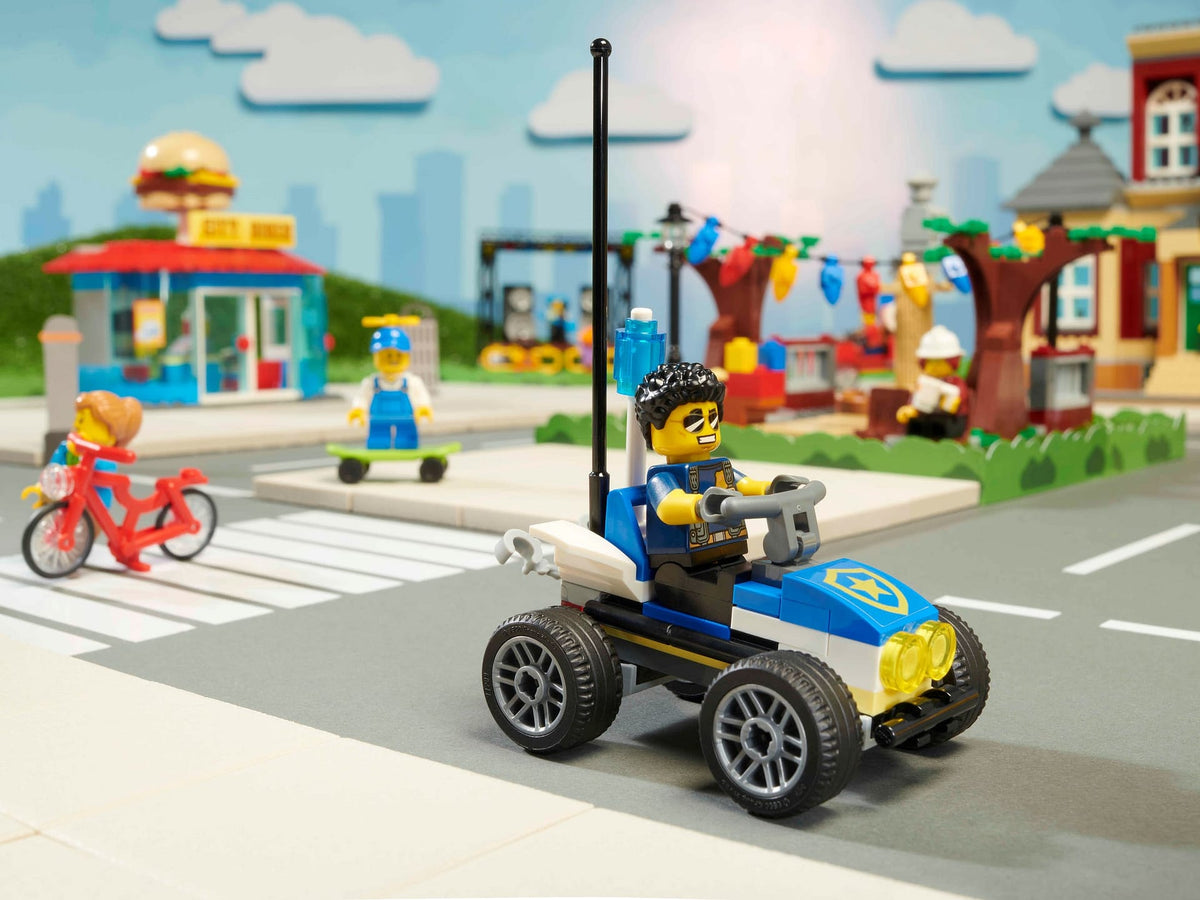 LEGO® 60271 Main Square - City