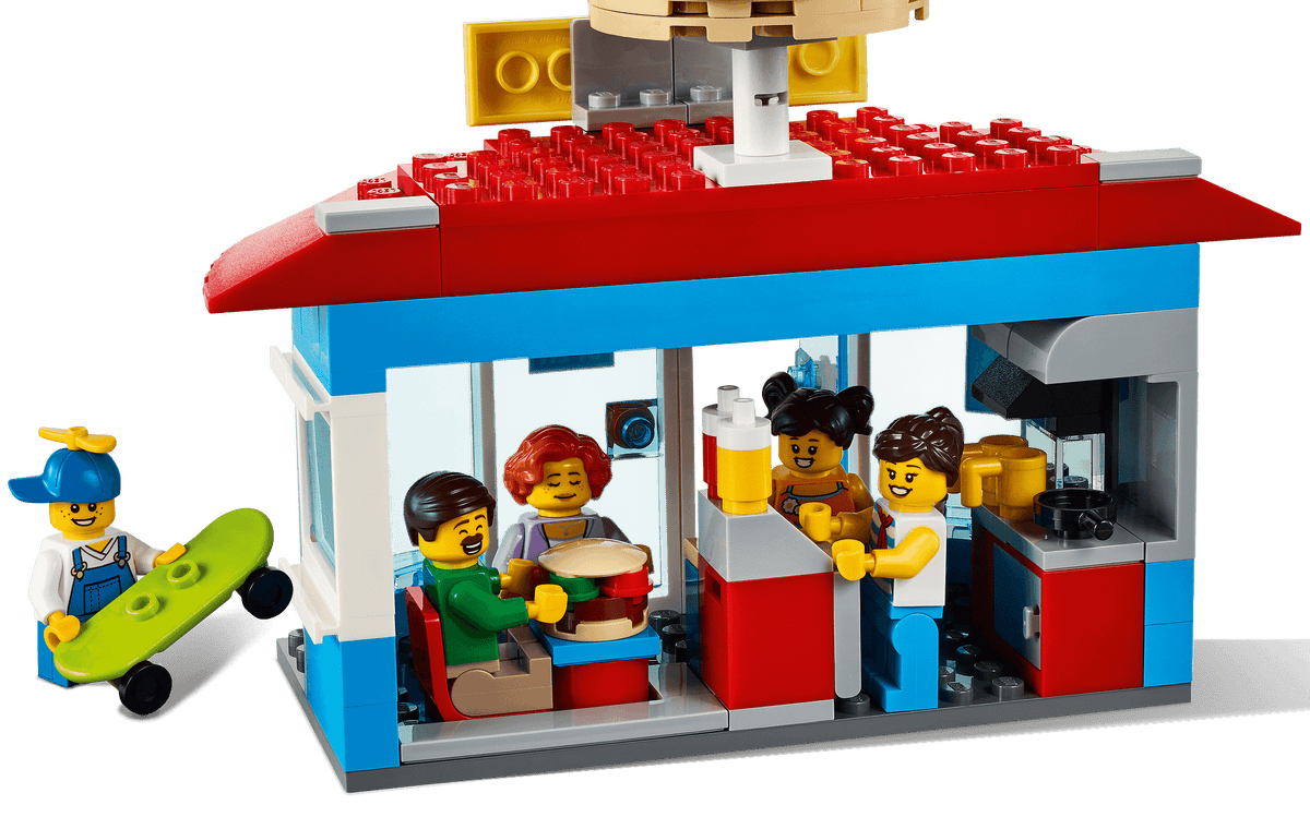 LEGO® 60271 Main Square - City