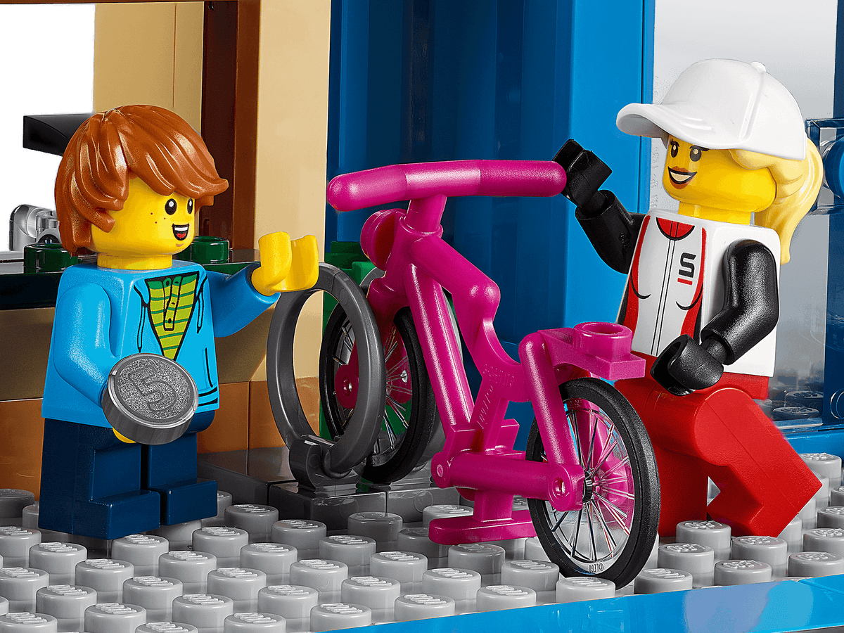 LEGO® 60306 Shopping Street - City