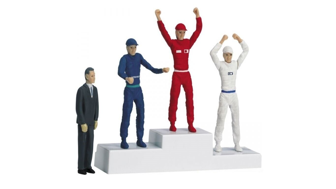 CARRERA - WINNERS PODIUM FIGURES SET SCALE 1:32