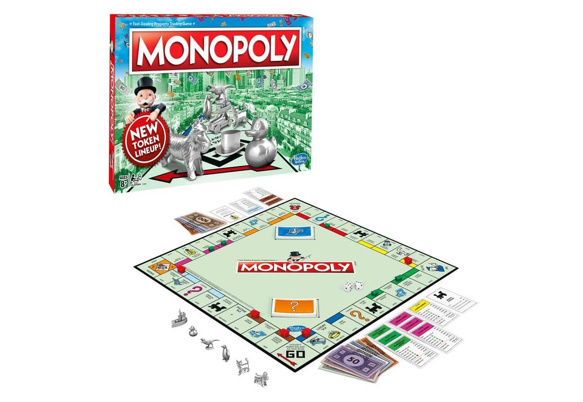 Monopoly - Classic Game - New Tokens