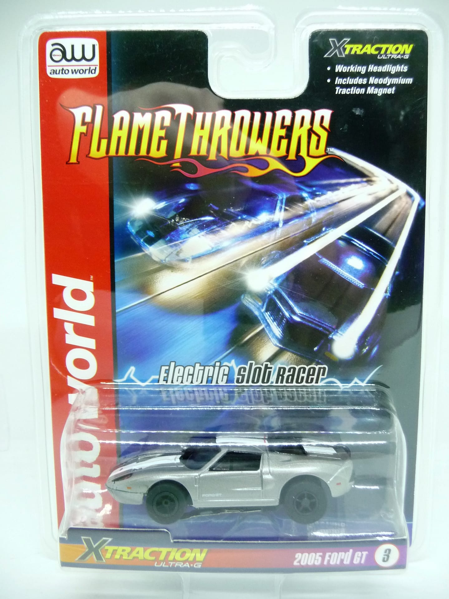 AUTO WORLD - X-TRACTION FLAMETHROWERS 05 FORD GT SLIVER 1:64 SCALE SLOT CAR